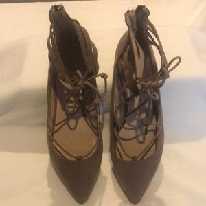 GUC Unisa suede flats